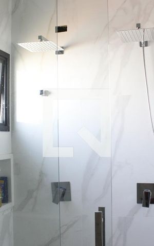 Casa à venda com 170m², 3 quartos e 5 vagasBanheiro da Suíte