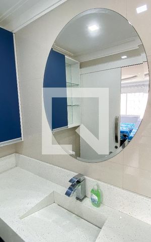 Apartamento à venda com 76m², 3 quartos e 1 vaga Apartamento à venda com 76m², 3 quartos e 1 vagaBanheiro da Suíte