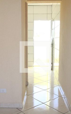 Casa para alugar com 70m², 2 quartos e 1 vagaCorredor
