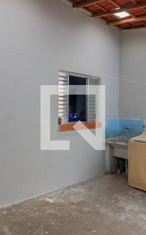 Casa à venda com 174m², 2 quartos e 6 vagas Casa à venda com 174m², 2 quartos e 6 vagasÁrea de Serviço