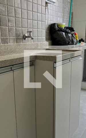 Apartamento à venda com 78m², 3 quartos e 1 vagaÁrea de Serviço
