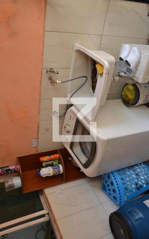Casa à venda com 180m², 4 quartos e 1 vagaArea de serviço casa 2
