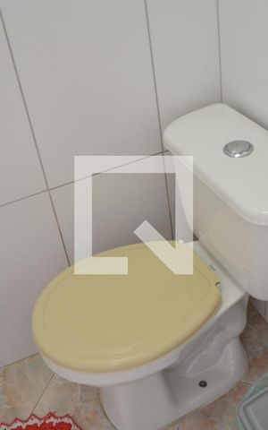 Casa à venda com 180m², 4 quartos e 1 vagaBanheiro 3