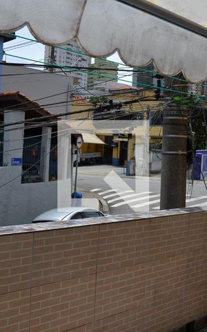 Casa à venda com 180m², 4 quartos e 1 vagaÁrea de Serviço
