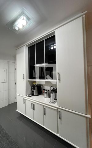 Apartamento à venda com 100m², 2 quartos e 2 vagas Apartamento à venda com 100m², 2 quartos e 2 vagasCozinha