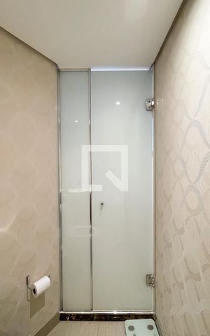 Apartamento à venda com 100m², 2 quartos e 2 vagas Apartamento à venda com 100m², 2 quartos e 2 vagasBanheiro