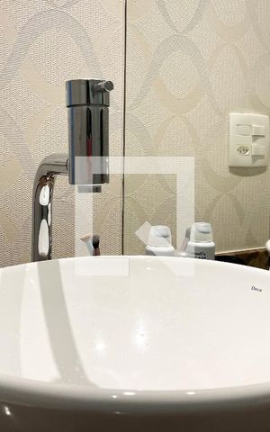 Apartamento à venda com 100m², 2 quartos e 2 vagas Apartamento à venda com 100m², 2 quartos e 2 vagasBanheiro