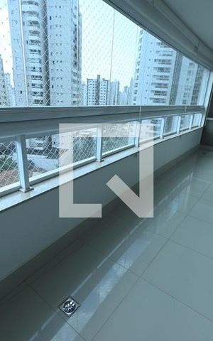 Apartamento à venda com 127m², 3 quartos e 3 vagas Apartamento à venda com 127m², 3 quartos e 3 vagasVaranda