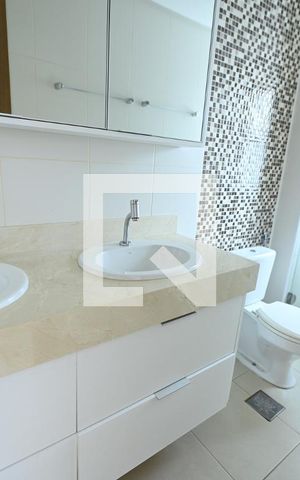 Apartamento à venda com 127m², 3 quartos e 3 vagas Apartamento à venda com 127m², 3 quartos e 3 vagasBanheiro