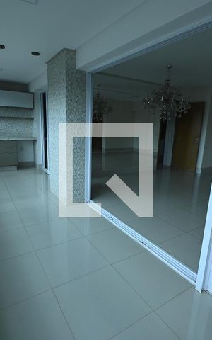 Apartamento à venda com 127m², 3 quartos e 3 vagas Apartamento à venda com 127m², 3 quartos e 3 vagasVaranda