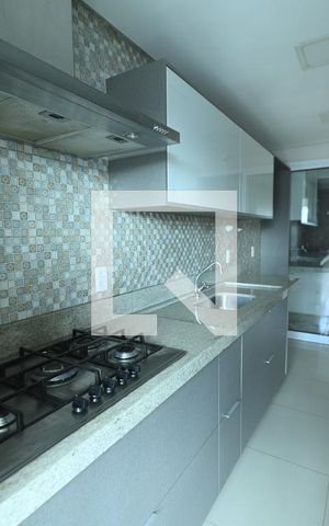 Apartamento à venda com 127m², 3 quartos e 3 vagas Apartamento à venda com 127m², 3 quartos e 3 vagasCozinha