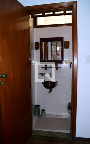 Apartamento à venda com 109m², 2 quartos e sem vagaLavabo