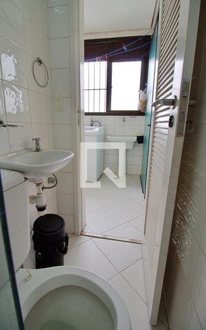 Apartamento à venda com 490m², 4 quartos e 5 vagas Apartamento à venda com 490m², 4 quartos e 5 vagasBanheiro de serviço
