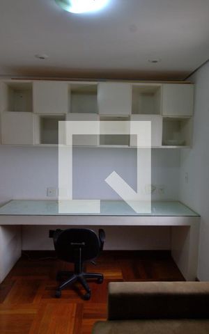 Apartamento à venda com 490m², 4 quartos e 5 vagas Apartamento à venda com 490m², 4 quartos e 5 vagasSuíte 1