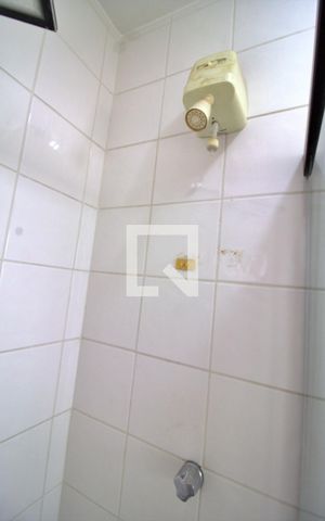 Apartamento à venda com 490m², 4 quartos e 5 vagas Apartamento à venda com 490m², 4 quartos e 5 vagasBanheiro de serviço