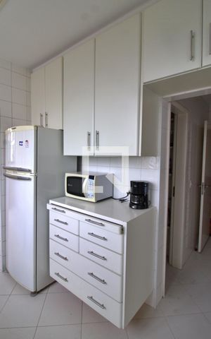 Apartamento à venda com 490m², 4 quartos e 5 vagas Apartamento à venda com 490m², 4 quartos e 5 vagasCozinha