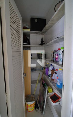 Apartamento à venda com 490m², 4 quartos e 5 vagas Apartamento à venda com 490m², 4 quartos e 5 vagasDispensa