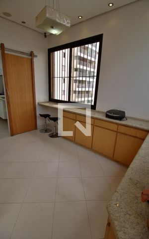 Apartamento à venda com 490m², 4 quartos e 5 vagas Apartamento à venda com 490m², 4 quartos e 5 vagasCozinha