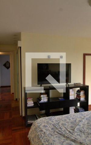 Apartamento à venda com 490m², 4 quartos e 5 vagas Apartamento à venda com 490m², 4 quartos e 5 vagasSuíte 3