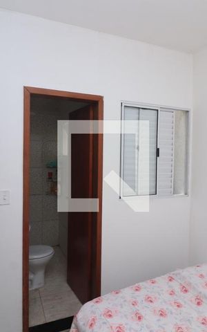 Casa de condomínio para alugar com 75m², 2 quartos e 2 vagasQuarto Suíte