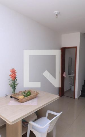 Casa de condomínio para alugar com 75m², 2 quartos e 2 vagasSala de TV