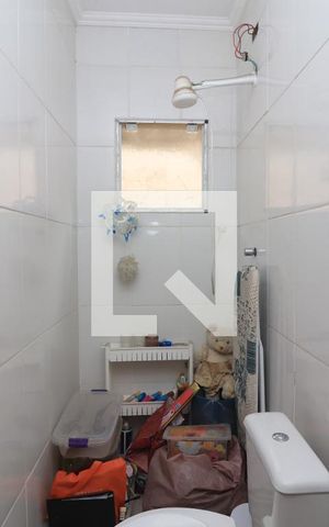 Casa de condomínio para alugar com 75m², 2 quartos e 2 vagasBanheiro da Suíte
