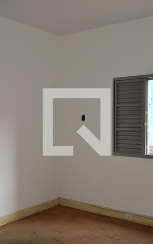 Casa para alugar com 191m², 3 quartos e 1 vagaQuarto 1