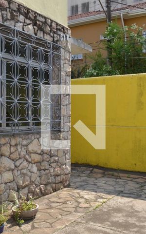 Casa para alugar com 191m², 3 quartos e 1 vagaFachada