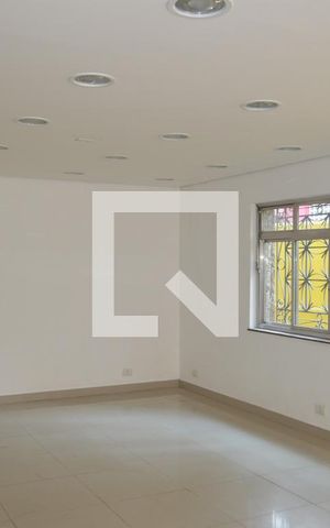 Casa para alugar com 191m², 3 quartos e 1 vagaSala