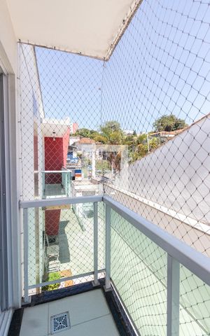 Casa de condomínio à venda com 80m², 2 quartos e 2 vagas Casa de condomínio à venda com 80m², 2 quartos e 2 vagasVaranda