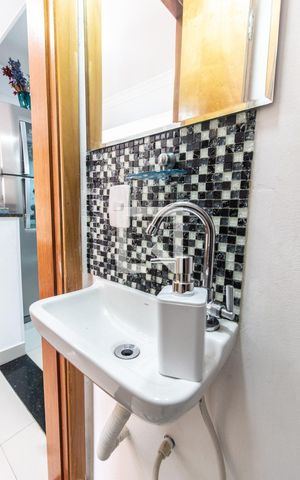 Casa de condomínio à venda com 80m², 2 quartos e 2 vagas Casa de condomínio à venda com 80m², 2 quartos e 2 vagasLavabo
