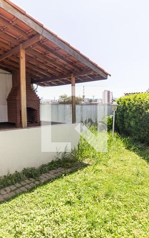 Casa de condomínio à venda com 80m², 2 quartos e 2 vagas Casa de condomínio à venda com 80m², 2 quartos e 2 vagasChurrasqueira