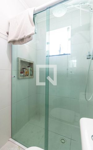 Casa de condomínio à venda com 80m², 2 quartos e 2 vagas Casa de condomínio à venda com 80m², 2 quartos e 2 vagasSuíte