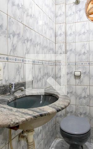 Casa à venda com 100m², 3 quartos e 1 vaga Casa à venda com 100m², 3 quartos e 1 vagaBanheiro da Suíte