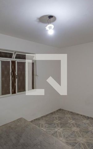 Casa à venda com 100m², 3 quartos e 1 vaga Casa à venda com 100m², 3 quartos e 1 vagaQuarto 1