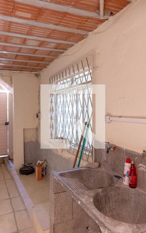 Casa à venda com 100m², 3 quartos e 1 vaga Casa à venda com 100m², 3 quartos e 1 vagaÁrea de Serviço