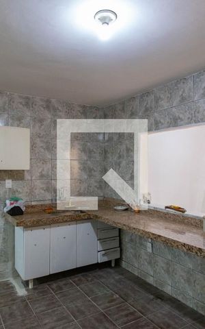 Casa à venda com 100m², 3 quartos e 1 vaga Casa à venda com 100m², 3 quartos e 1 vagaCozinha