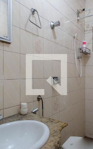 Casa à venda com 100m², 3 quartos e 1 vaga Casa à venda com 100m², 3 quartos e 1 vagaBanheiro Social