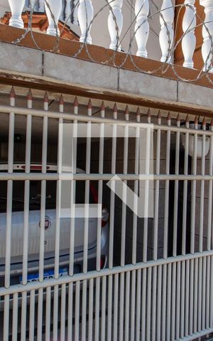 Casa à venda com 100m², 3 quartos e 1 vaga Casa à venda com 100m², 3 quartos e 1 vagaGaragem