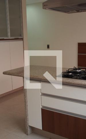 Casa à venda com 370m², 3 quartos e 10 vagasCozinha