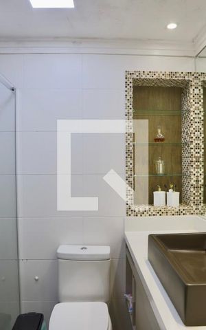 Apartamento à venda com 100m², 3 quartos e 2 vagas Apartamento à venda com 100m², 3 quartos e 2 vagasBanheiro do Quarto 1