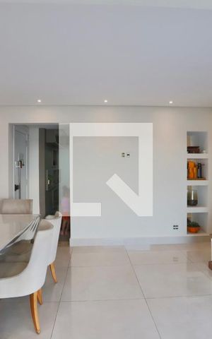 Apartamento à venda com 100m², 3 quartos e 2 vagas Apartamento à venda com 100m², 3 quartos e 2 vagasSala