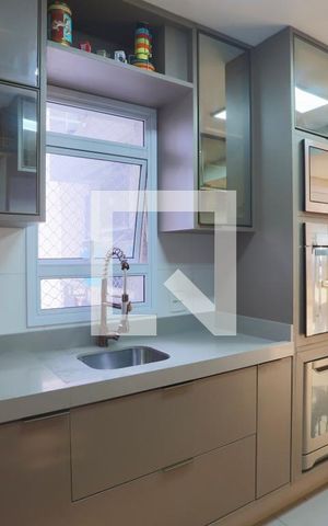 Apartamento à venda com 100m², 3 quartos e 2 vagas Apartamento à venda com 100m², 3 quartos e 2 vagasCozinha