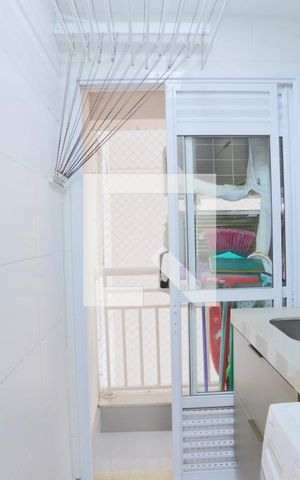 Apartamento à venda com 100m², 3 quartos e 2 vagas Apartamento à venda com 100m², 3 quartos e 2 vagasÁrea de serviço