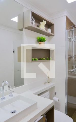 Apartamento à venda com 100m², 3 quartos e 2 vagas Apartamento à venda com 100m², 3 quartos e 2 vagasBanheiro