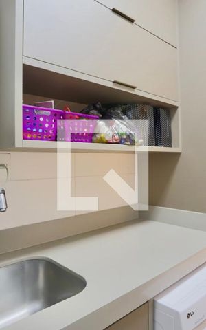 Apartamento à venda com 100m², 3 quartos e 2 vagas Apartamento à venda com 100m², 3 quartos e 2 vagasÁrea de serviço