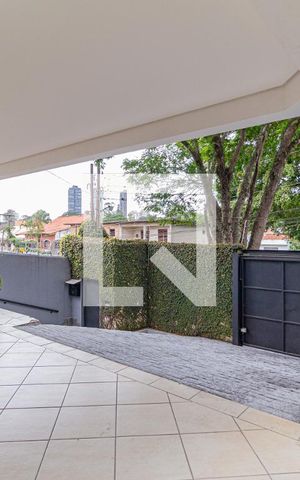 Casa à venda com 292m², 4 quartos e 5 vagasGaragem