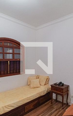 Casa à venda com 292m², 4 quartos e 5 vagasSuíte 2