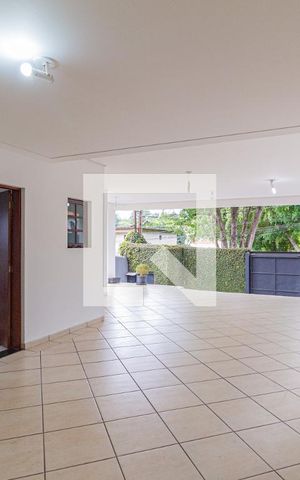 Casa à venda com 292m², 4 quartos e 5 vagasGaragem