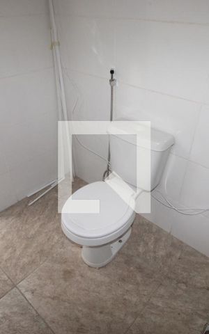 Casa à venda com 260m², 4 quartos e 2 vagasBanheiro piscina